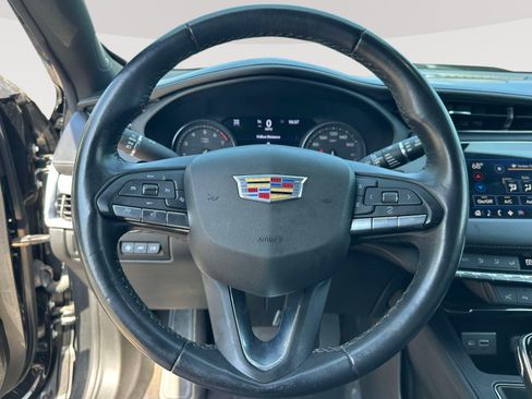 Used 2023 Cadillac XT4 Premium Luxury w/ Technology Package AWD/4WD image 14