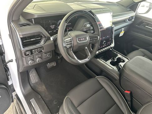 New 2026 GMC Yukon XL Elevation AWD/4WD image 12