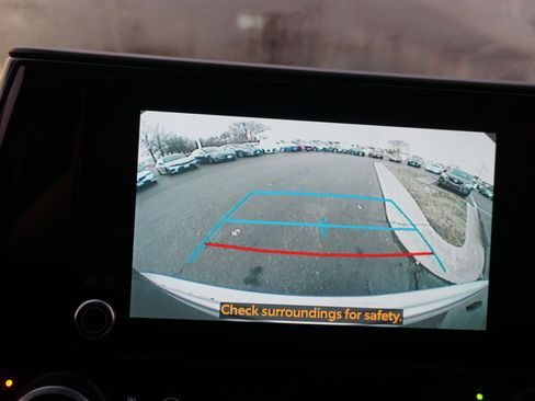 Used 2023 Toyota Highlander XLE image 16