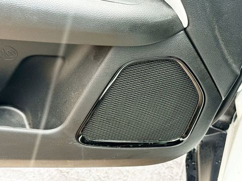 Used 2025 Jeep Compass Limited image 20