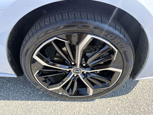 Used 2025 Nissan Altima 2.5 SR FWD image 22