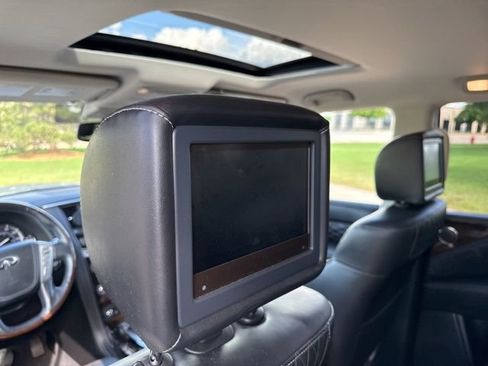 Used 2019 INFINITI QX80 Luxe w/ 22" Wheel Package RWD image 10