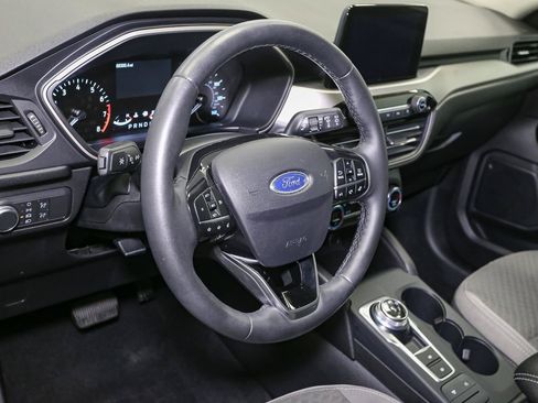 Used 2021 Ford Escape SE w/ SE Sport Appearance Package AWD/4WD image 24