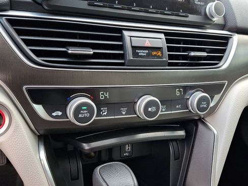 Used 2019 Honda Accord LX image 15