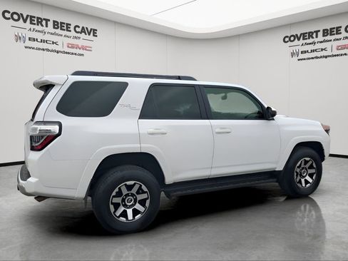 Used 2024 Toyota 4Runner TRD Off-Road image 10