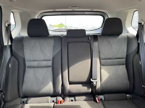 Used 2025 Nissan Rogue SV AWD/4WD image 40