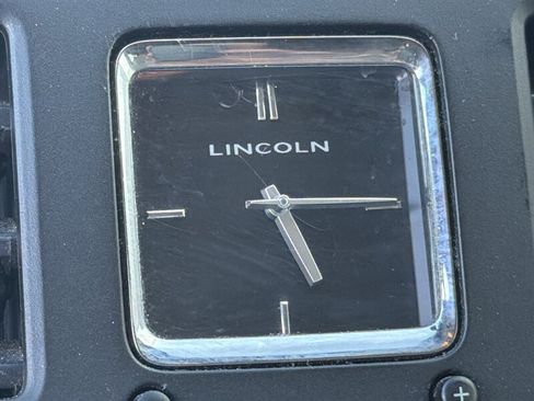 Used 2008 Lincoln Navigator 2WD image 25