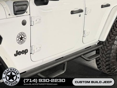 Used 2024 Jeep Wrangler Unlimited Rubicon 4xe AWD/4WD image 14