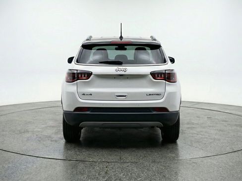 Used 2025 Jeep Compass Limited AWD/4WD image 7