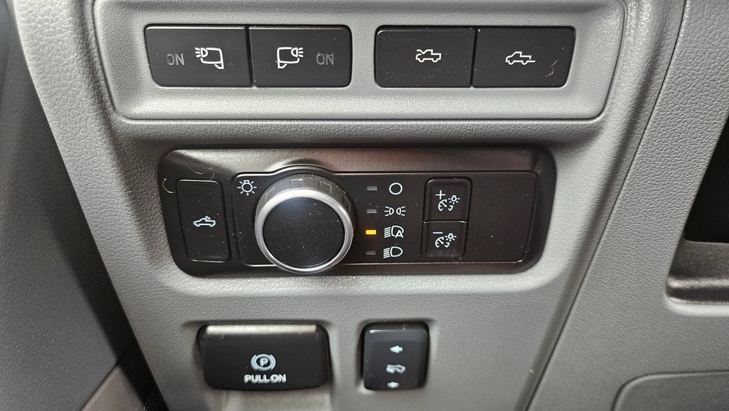 Used 2024 Ford F150 Lightning Flash AWD/4WD image 34