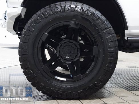 Used 2025 Ford Bronco Outer Banks image 25