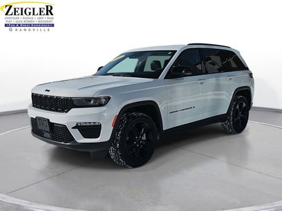 Used 2023 Jeep Grand Cherokee Limited w/ Black Appearance Package