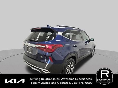 Used 2023 Kia Seltos EX AWD/4WD image 5