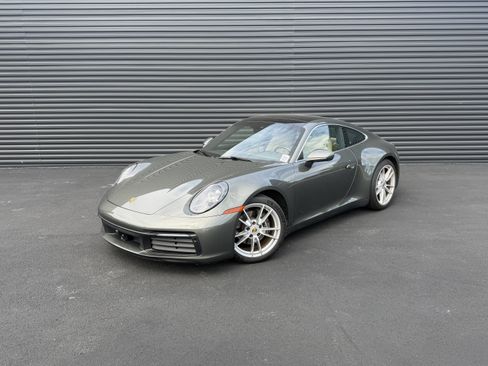 Used 2022 Porsche 911 Carrera image 1