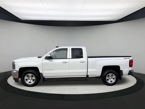 Used 2017 Chevrolet Silverado 1500 LT w/ All Star Edition AWD/4WD image 2