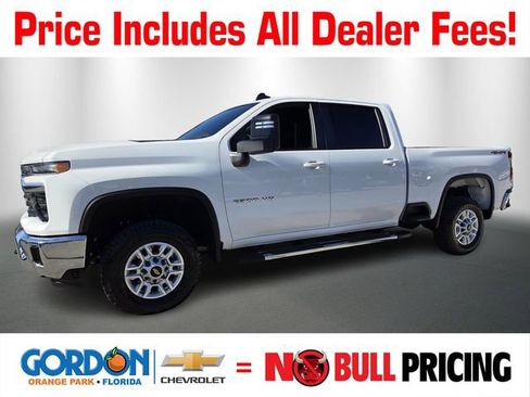 Used 2025 Chevrolet Silverado 2500 LT w/ Convenience Package AWD/4WD image 1