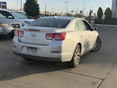 Used 2015 Chevrolet Malibu LT image 5