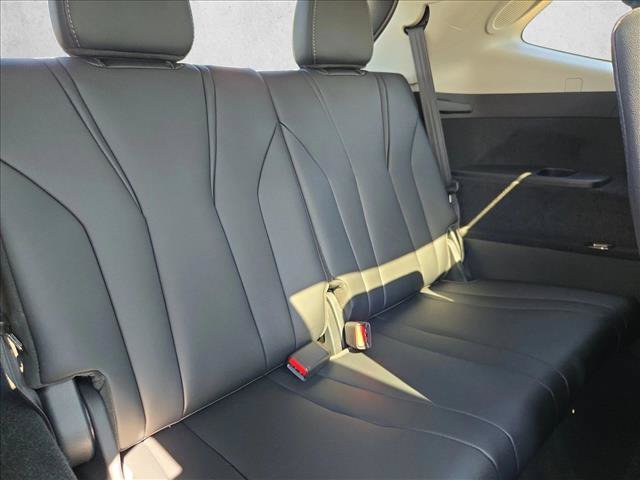 Certified 2026 Acura MDX w/ Technology Package FWD image 20