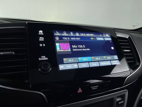 Used 2020 Honda Passport Touring image 14