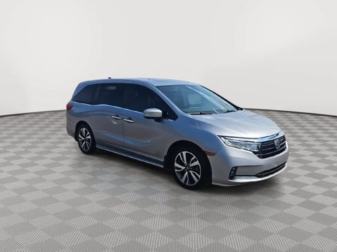 Used 2022 Honda Odyssey Touring image 2