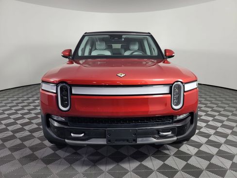 Used 2023 Rivian R1S Launch Edition image 8