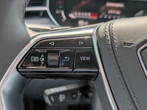 Used 2025 Audi A8 L 3.0T AWD/4WD image 27