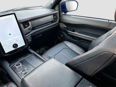 Used 2023 Ford Expedition Limited image 24