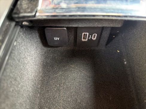 Used 2022 Lincoln Corsair AWD w/ Premium Package image 38