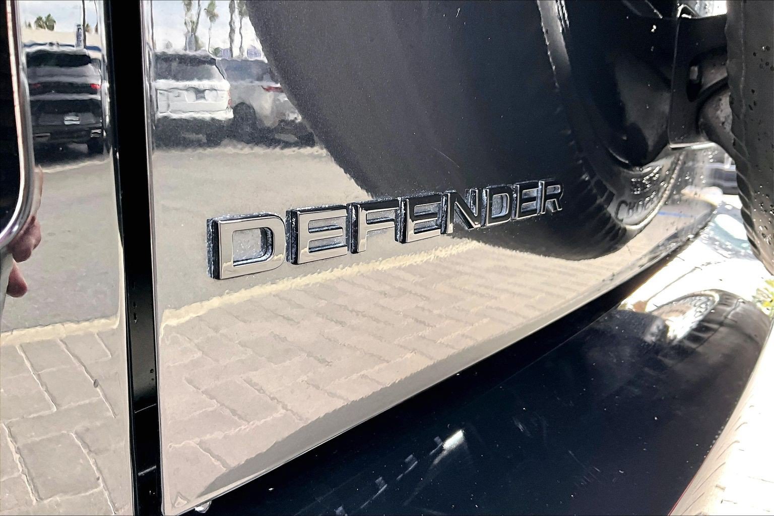 Used 2022 Land Rover Defender 90 V8 AWD/4WD image 8