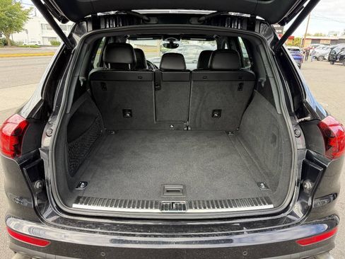 Used 2016 Porsche Cayenne S AWD/4WD image 5