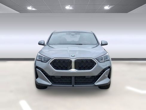 Used 2025 BMW X2 xDrive28i w/ Premium Package image 5
