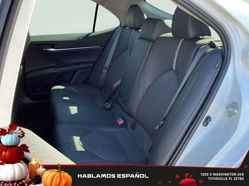 Used 2021 Toyota Camry XSE image 23