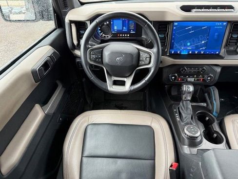 Used 2023 Ford Bronco Wildtrak image 27
