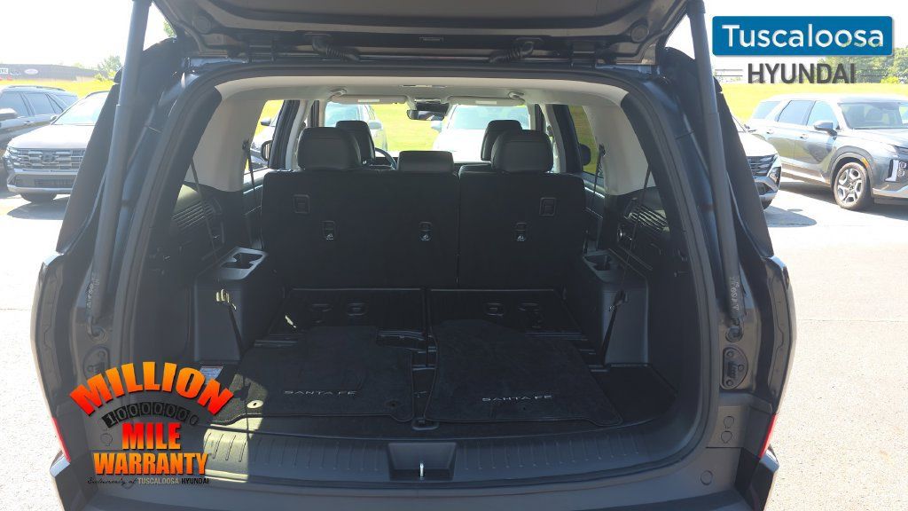 Used 2025 Hyundai Santa Fe SEL FWD image 10
