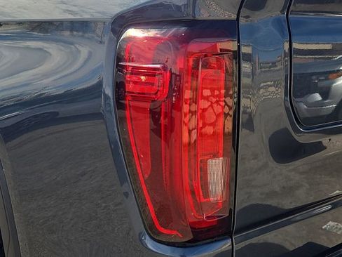 Used 2020 GMC Sierra 1500 AT4 w/ AT4 Premium Package image 11