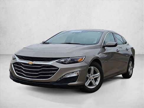 Used 2024 Chevrolet Malibu LT FWD image 1