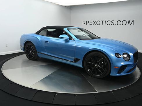 Used 2020 Bentley Continental GT AWD/4WD image 25