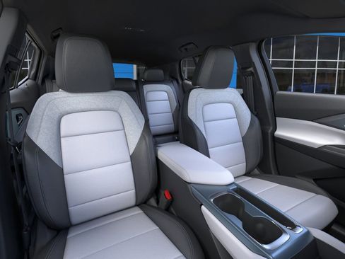 New 2026 Chevrolet Equinox EV LT AWD/4WD image 16