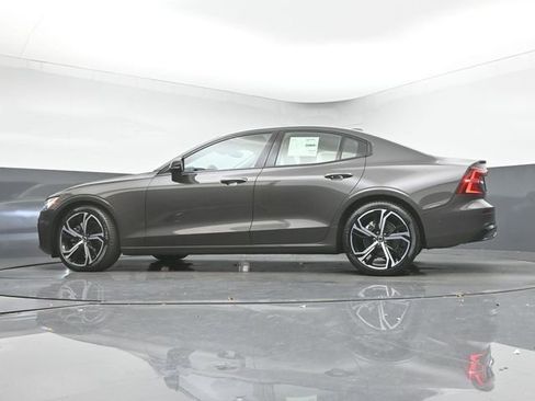 Used 2025 Volvo S60 B5 Plus w/ Protection Package Premier image 35