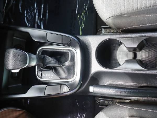 Used 2020 Kia Soul S FWD image 19