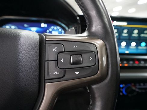 Used 2022 Chevrolet Silverado 1500 High Country w/ High Country Premium Package AWD/4WD image 18