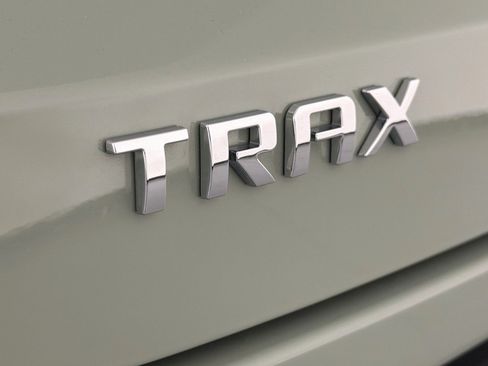 Used 2025 Chevrolet Trax ACTIV w/ Driver Confidence Package FWD image 9