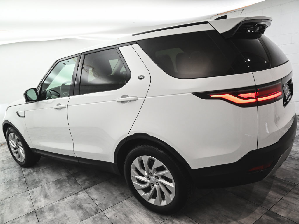 Used 2025 Land Rover Discovery S AWD/4WD image 4