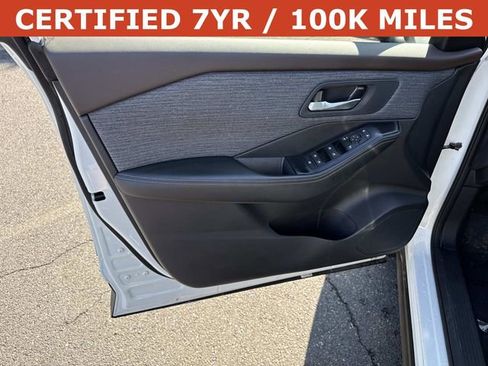 Used 2023 Nissan Rogue SV AWD/4WD image 13