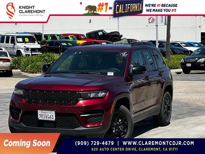 Used 2025 Jeep Grand Cherokee Altitude