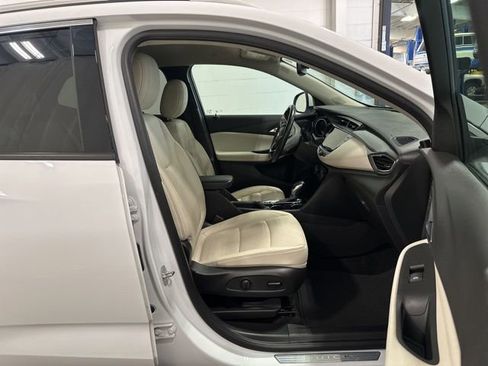 Used 2020 Buick Encore GX Essence FWD image 12