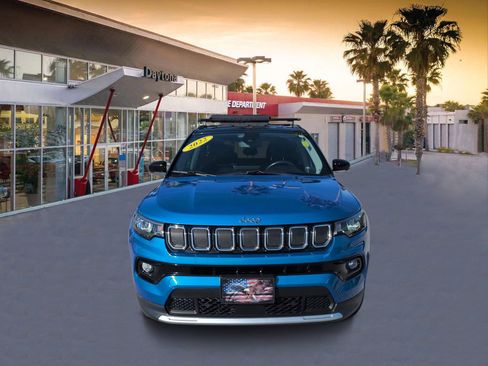 Certified 2022 Jeep Compass Limited AWD/4WD image 8
