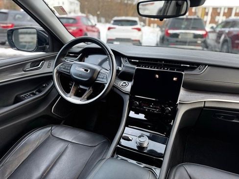 Used 2021 Jeep Grand Cherokee L Limited image 13