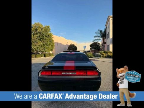 Used 2014 Dodge Challenger SXT RWD image 6