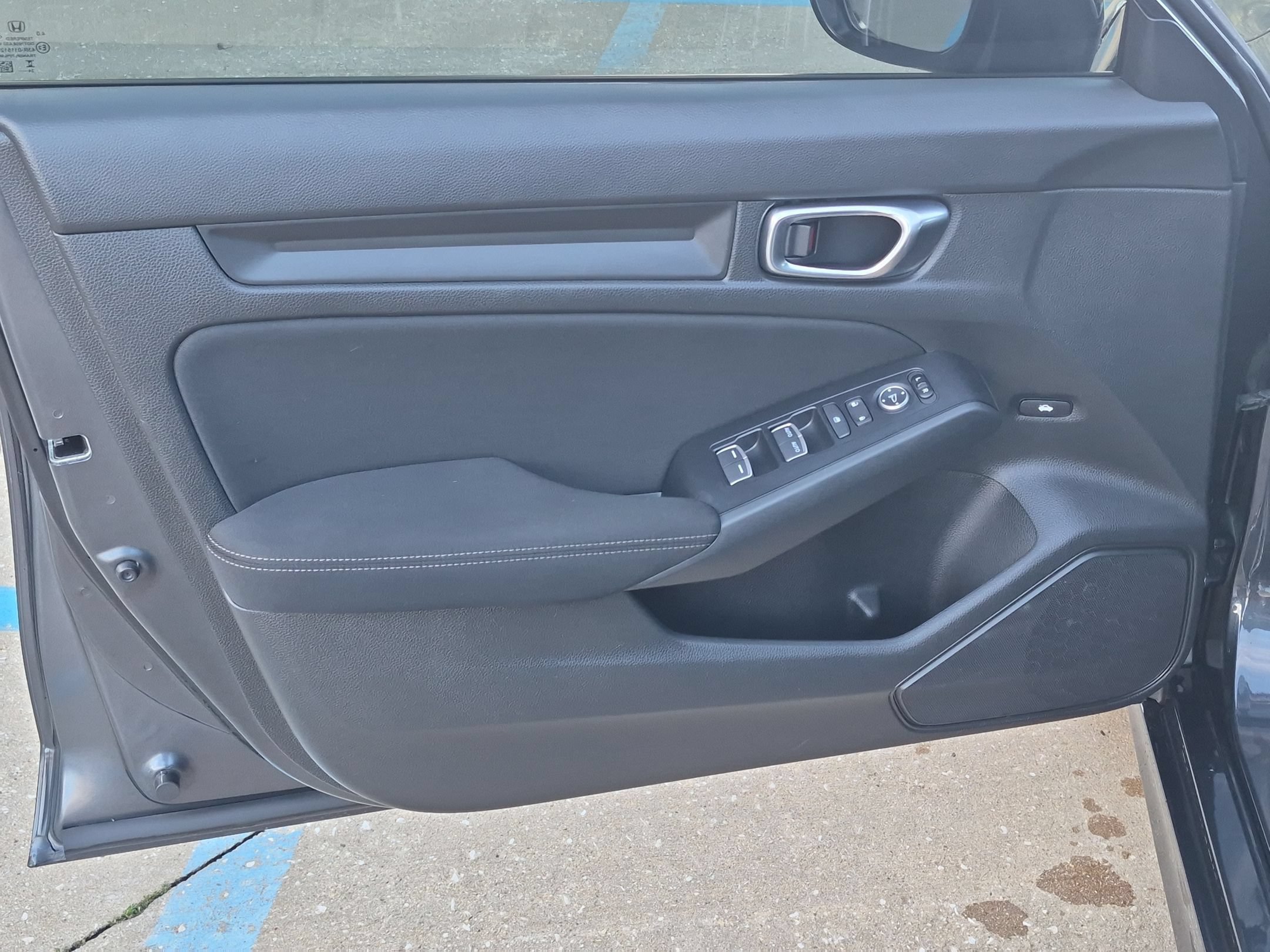 Used 2025 Honda Civic Sport image 13